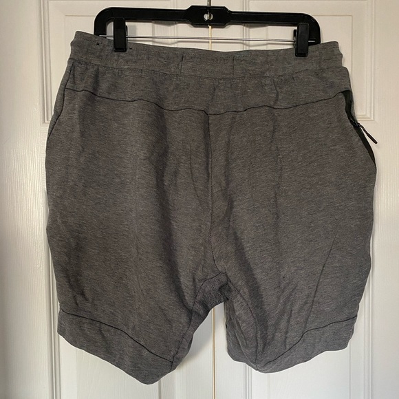 Men’s Large Gray Nike Sweat Shorts - Picture 2 of 6